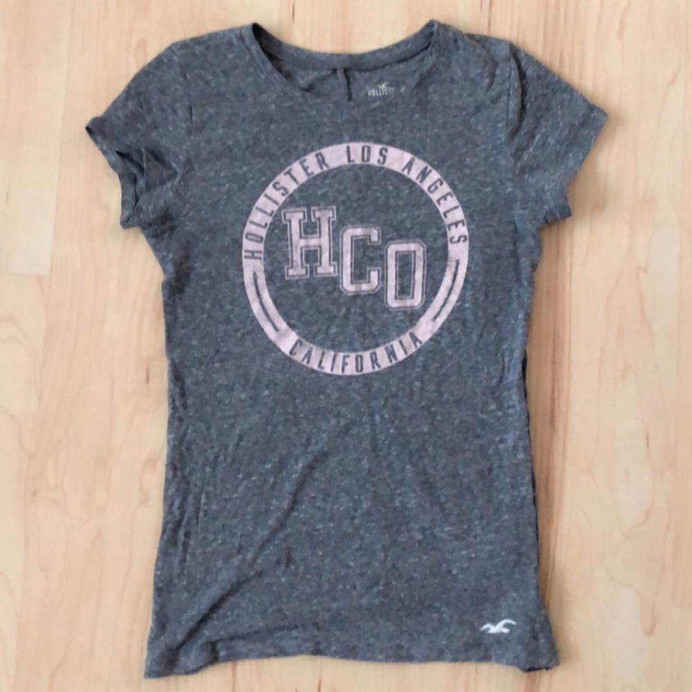 gray hollister soft cotton tee